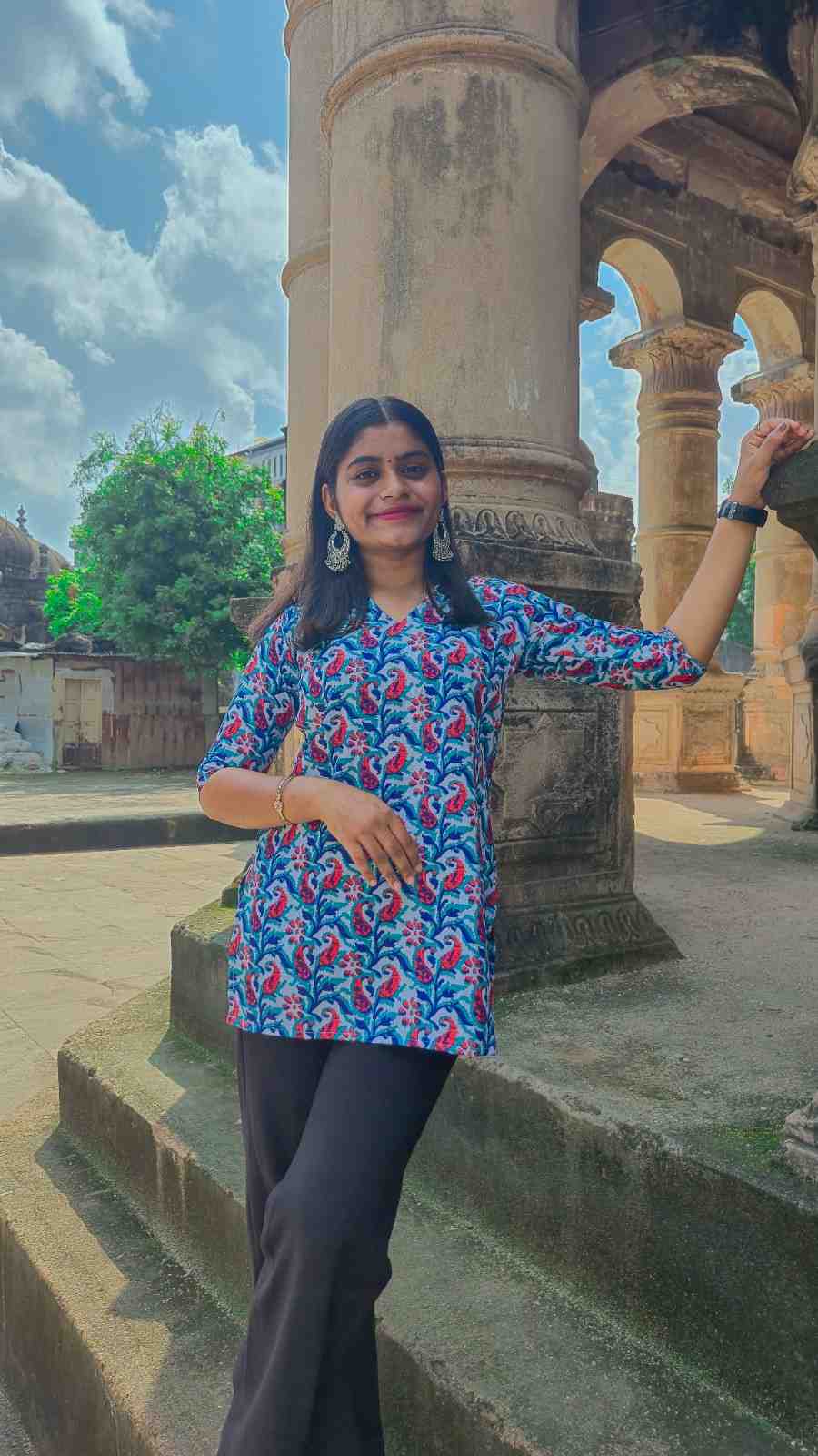 Rasrang - V neck Strap Kurti